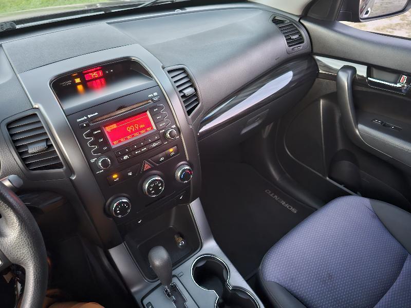 Kia Sorento LX 2WD 2012