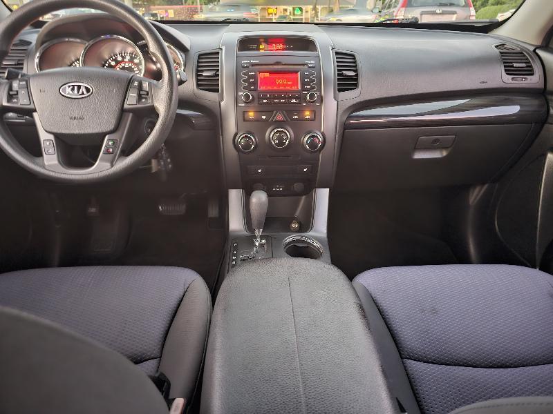 Kia Sorento LX 2WD 2012