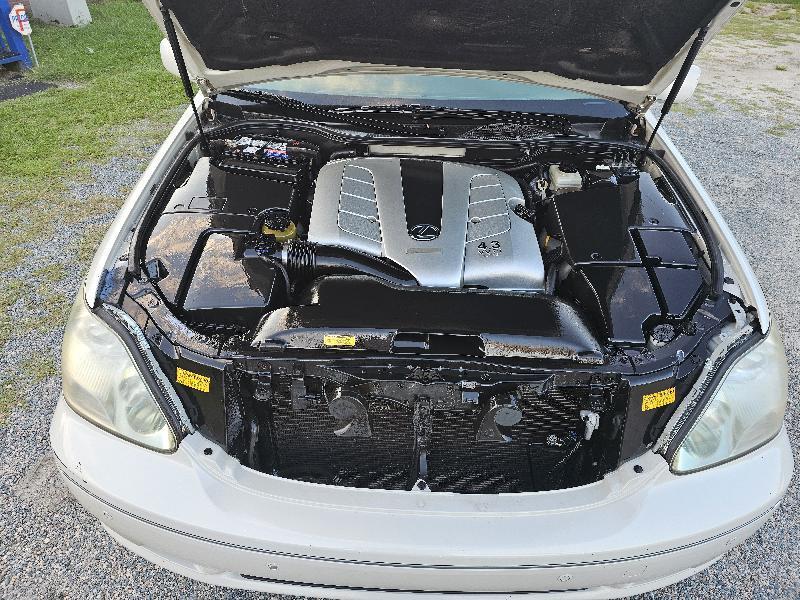 Lexus LS 430 Sedan 2004