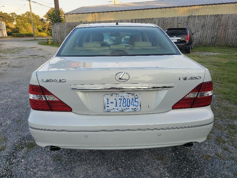 Lexus LS 430 Sedan 2004