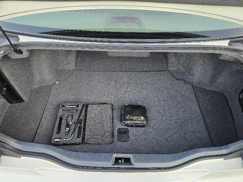 Lexus LS 430 Sedan 2004