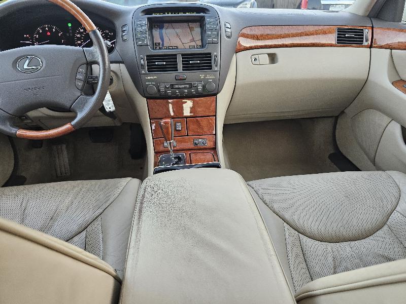 Lexus LS 430 Sedan 2004