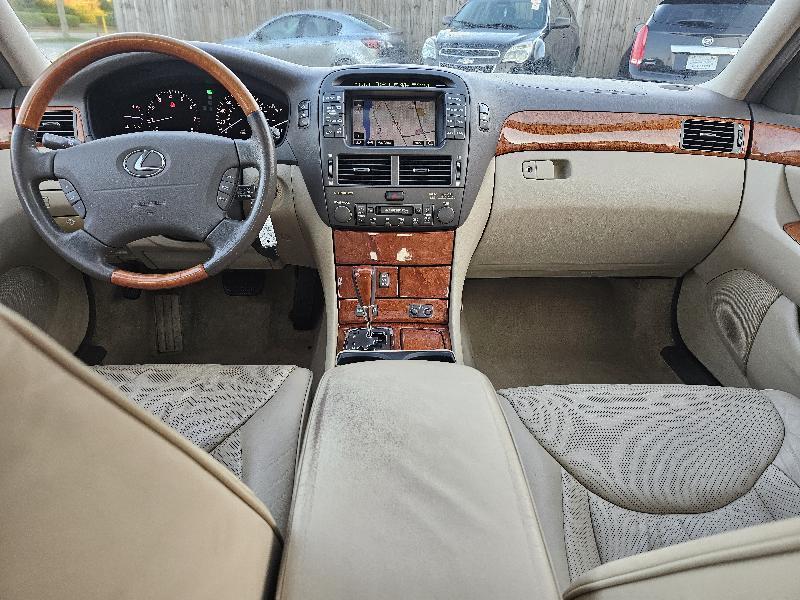 Lexus LS 430 Sedan 2004