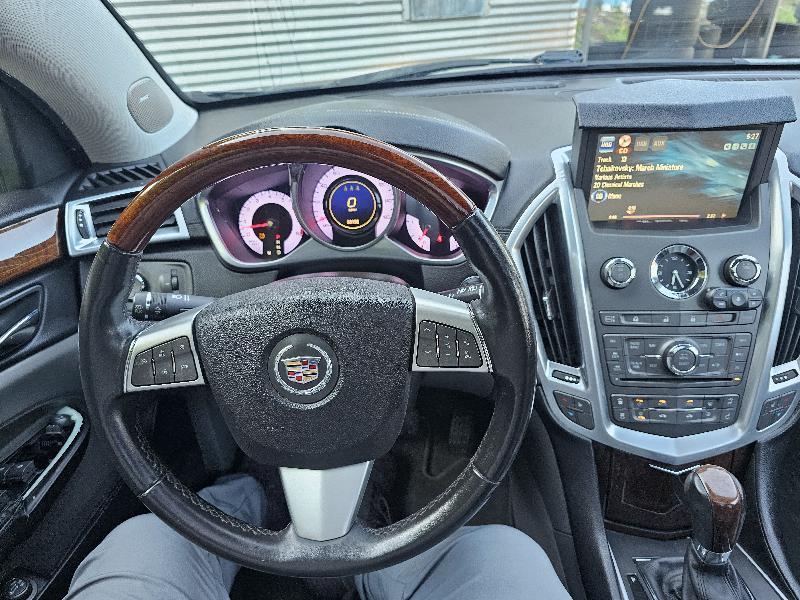 Cadillac SRX Luxury Collection 2010
