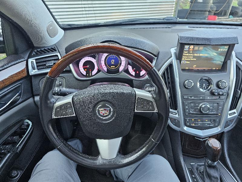 Cadillac SRX Luxury Collection 2010