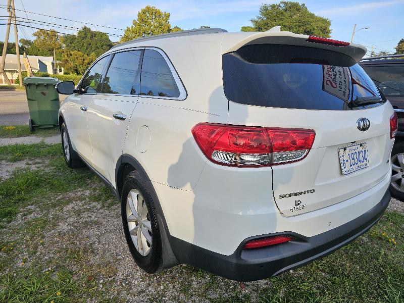 Kia Sorento LX 2WD 2016