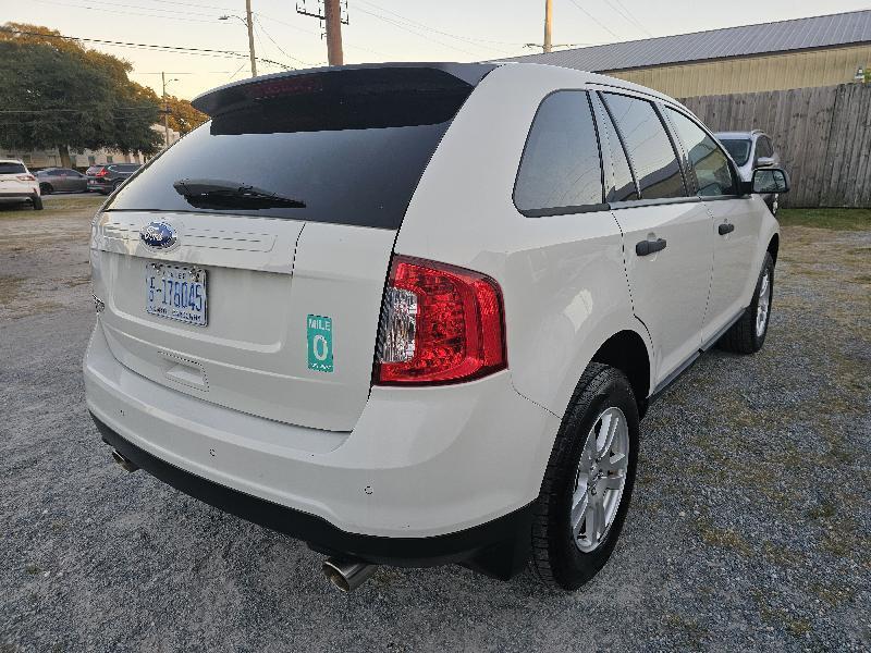 Ford Edge SE FWD 2011