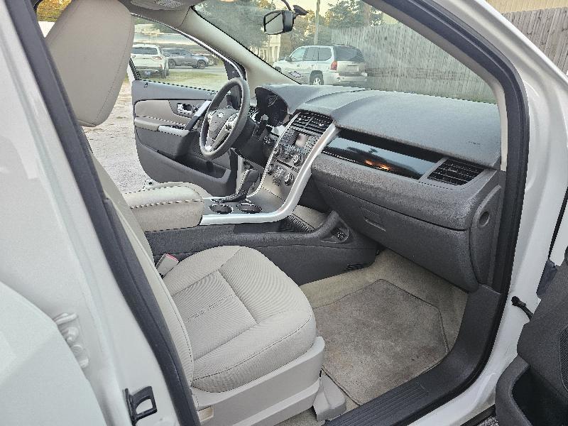 Ford Edge SE FWD 2011