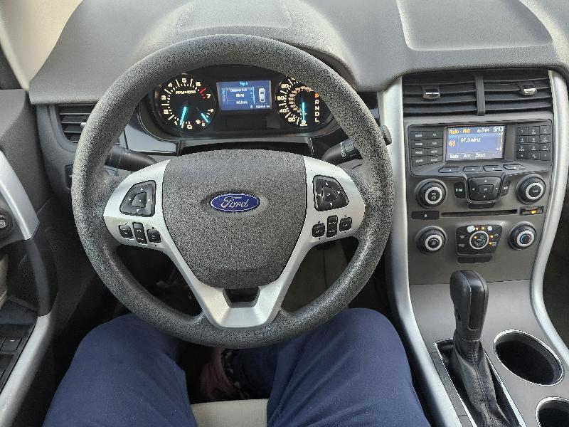 Ford Edge SE FWD 2011