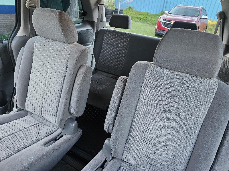 Mazda MPV LX 2005