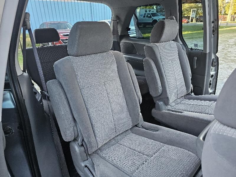 Mazda MPV LX 2005
