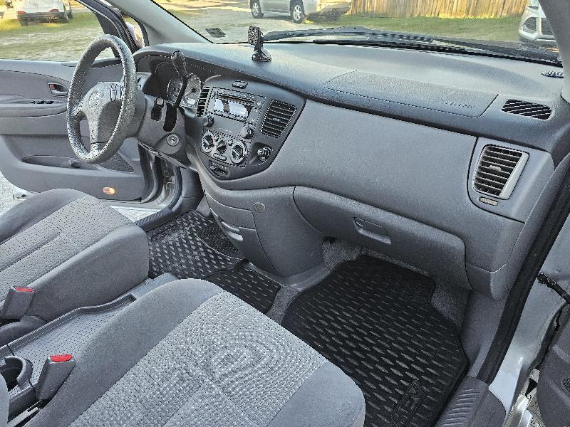 Mazda MPV LX 2005
