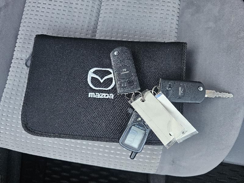Mazda MPV LX 2005