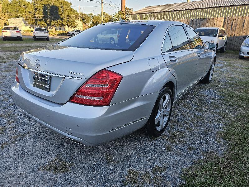 Mercedes-Benz S-Class S550 4-MATIC 2010
