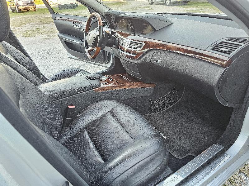 Mercedes-Benz S-Class S550 4-MATIC 2010