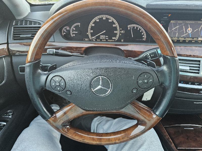 Mercedes-Benz S-Class S550 4-MATIC 2010