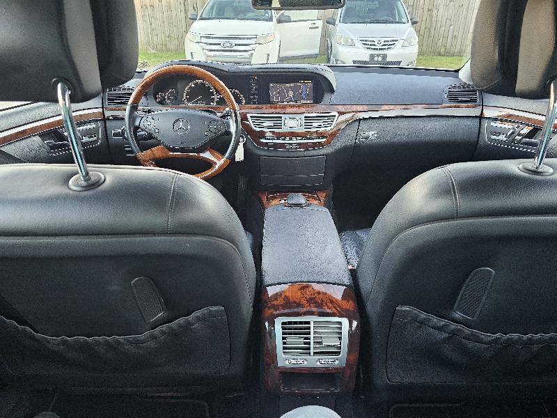 Mercedes-Benz S-Class S550 4-MATIC 2010