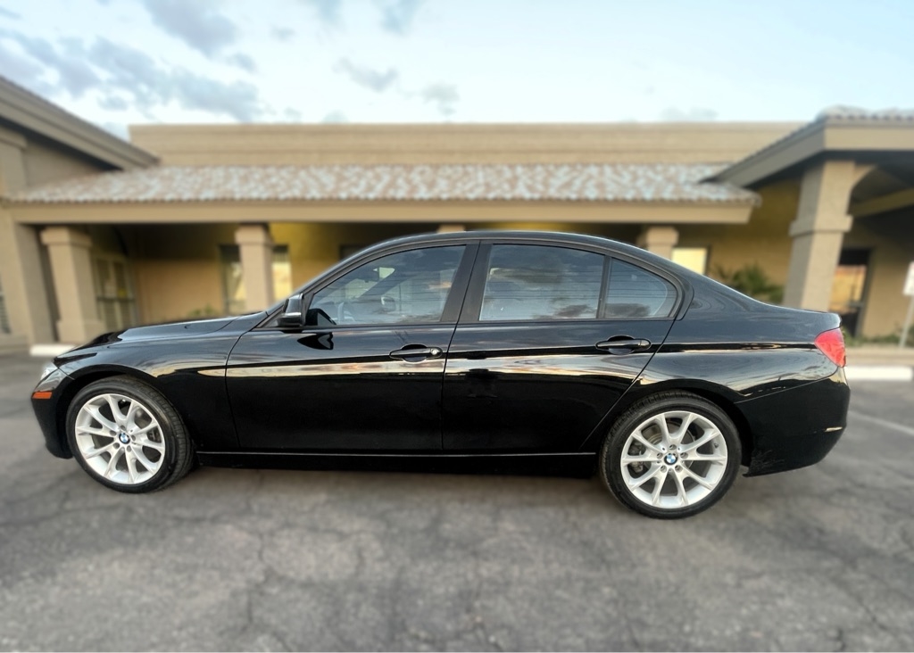 BMW 3-Series 320i Sedan 2014