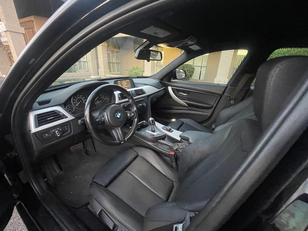 BMW 3-Series 320i Sedan 2014