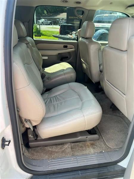 Chevrolet Suburban K1500 4WD 2001