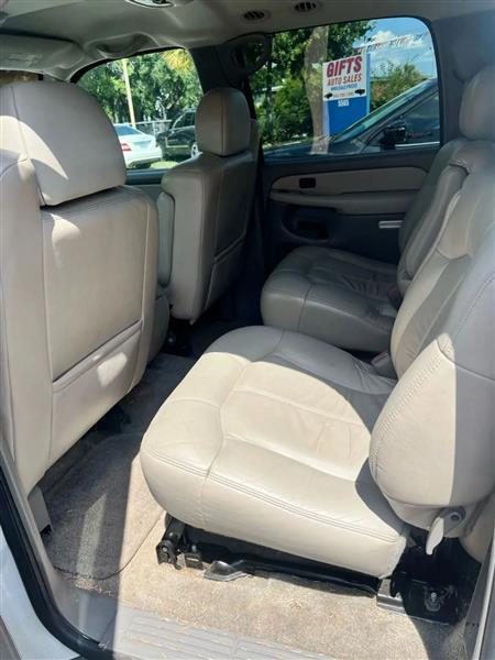 Chevrolet Suburban K1500 4WD 2001