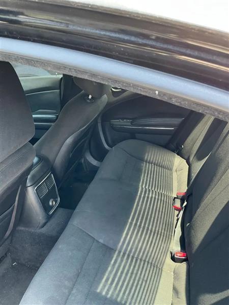 Dodge Charger SE 2012