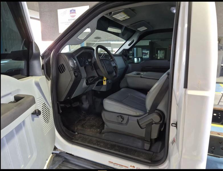 Ford F-450 SD Regular Cab DRW 2WD 2016