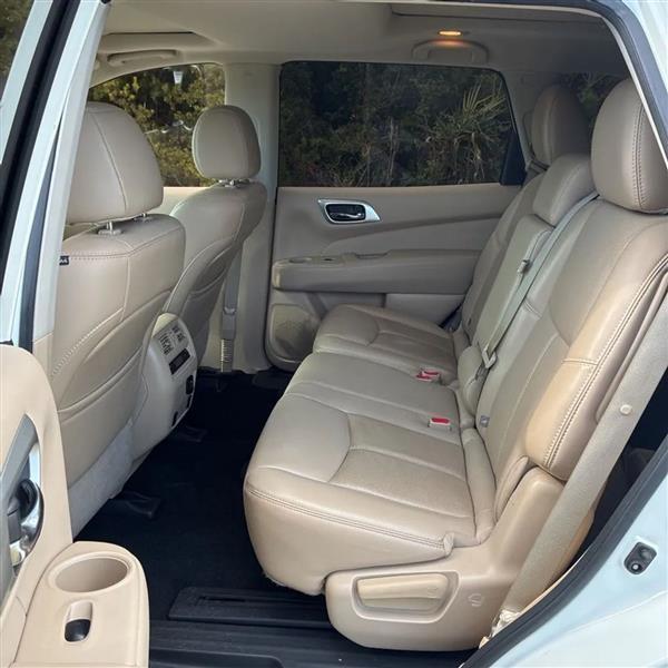 Nissan Pathfinder Platinum 2WD 2017