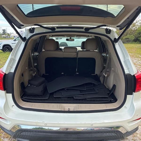 Nissan Pathfinder Platinum 2WD 2017