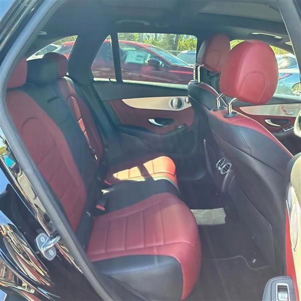 Mercedes-Benz GLC-Class GLC300 2020