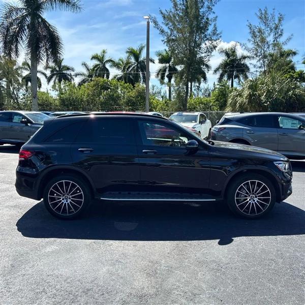 Mercedes-Benz GLC-Class GLC300 2020