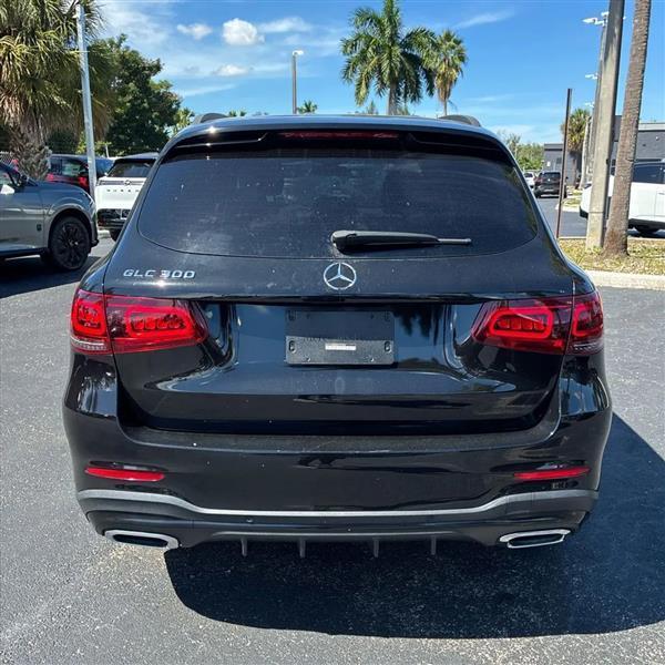 Mercedes-Benz GLC-Class GLC300 2020