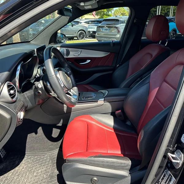 Mercedes-Benz GLC-Class GLC300 2020