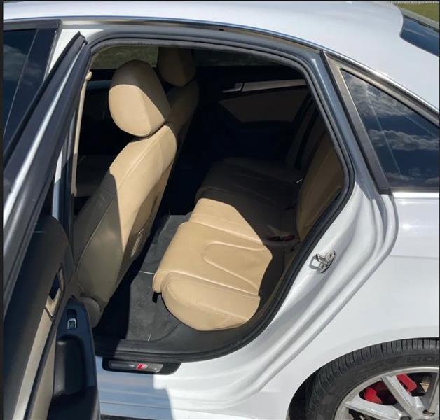 Audi A4 2.0T Sedan quattro Tiptronic 2014