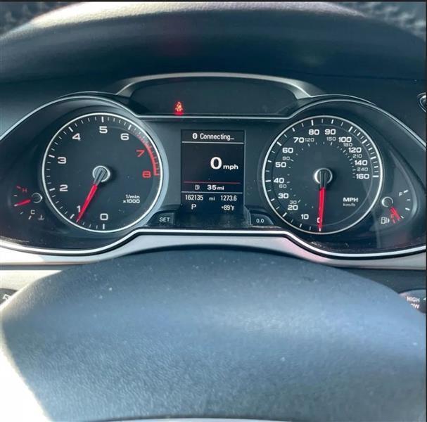 Audi A4 2.0T Sedan quattro Tiptronic 2014