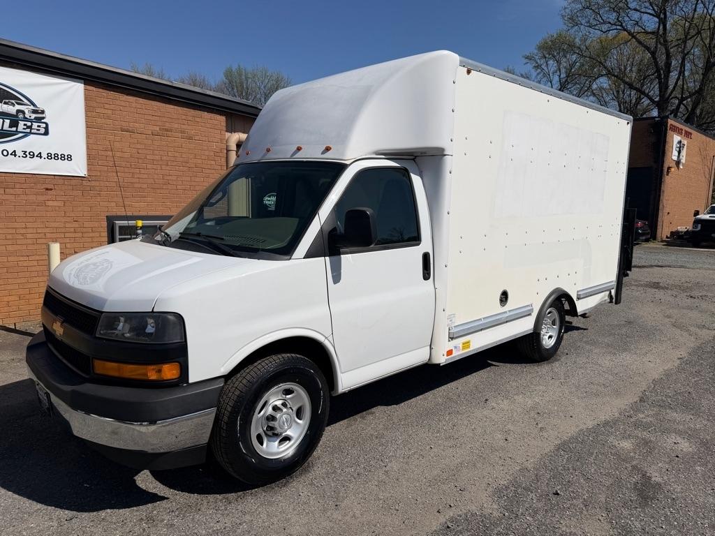 2018 Chevrolet Express Chassis 3500 139 Cutaway RWD