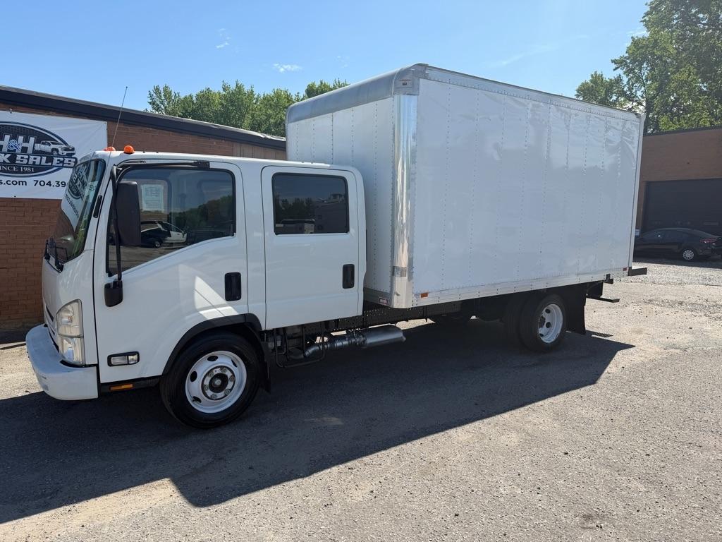 2019 Isuzu NPR-HD's photo