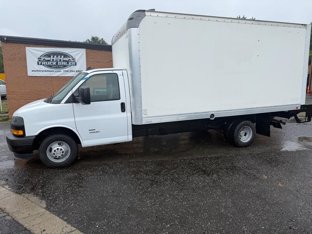 2019 Chevrolet Express Commercial Cutaway 4500 Van 177"