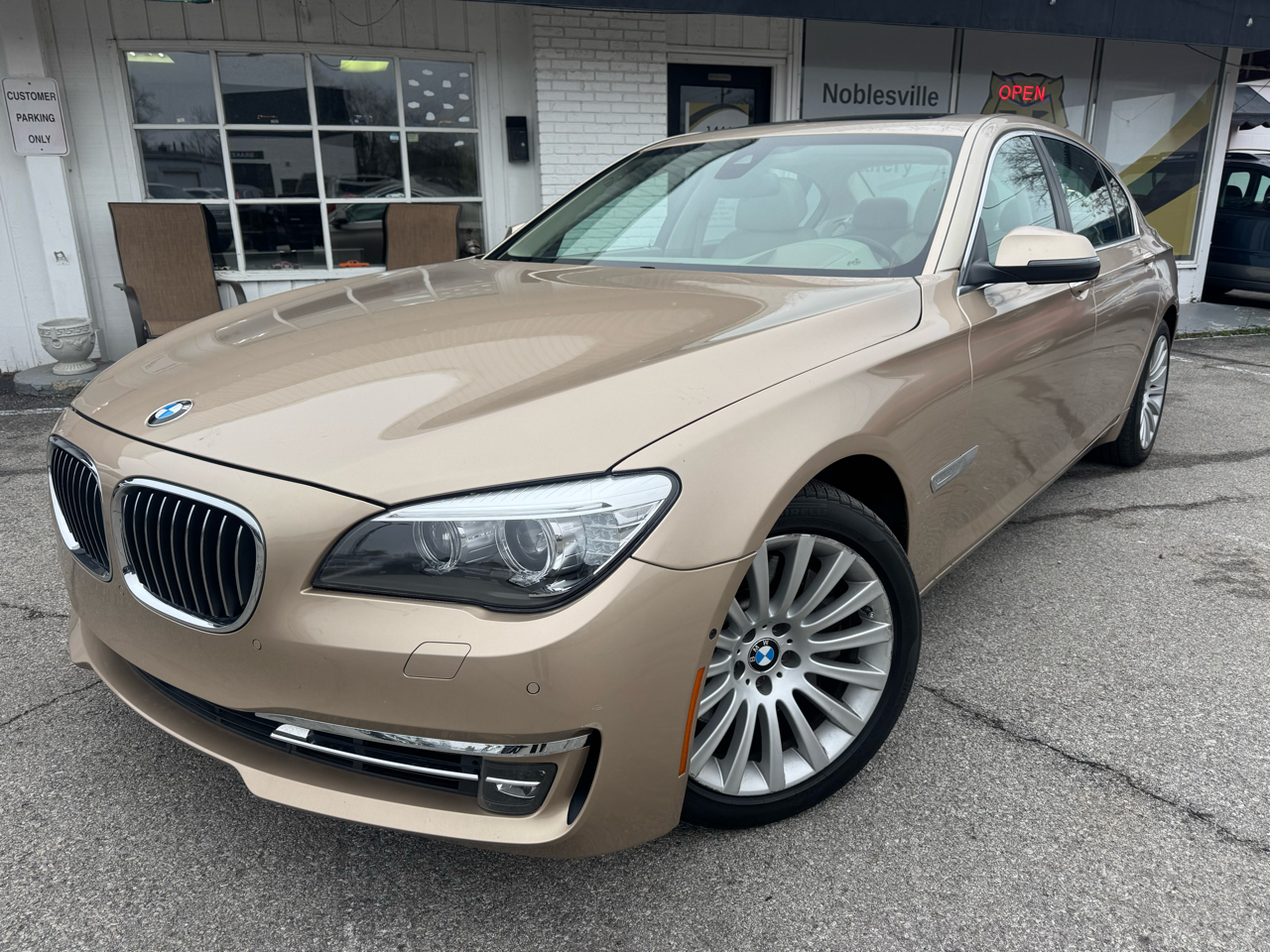 BMW 7-Series 750Li 2013