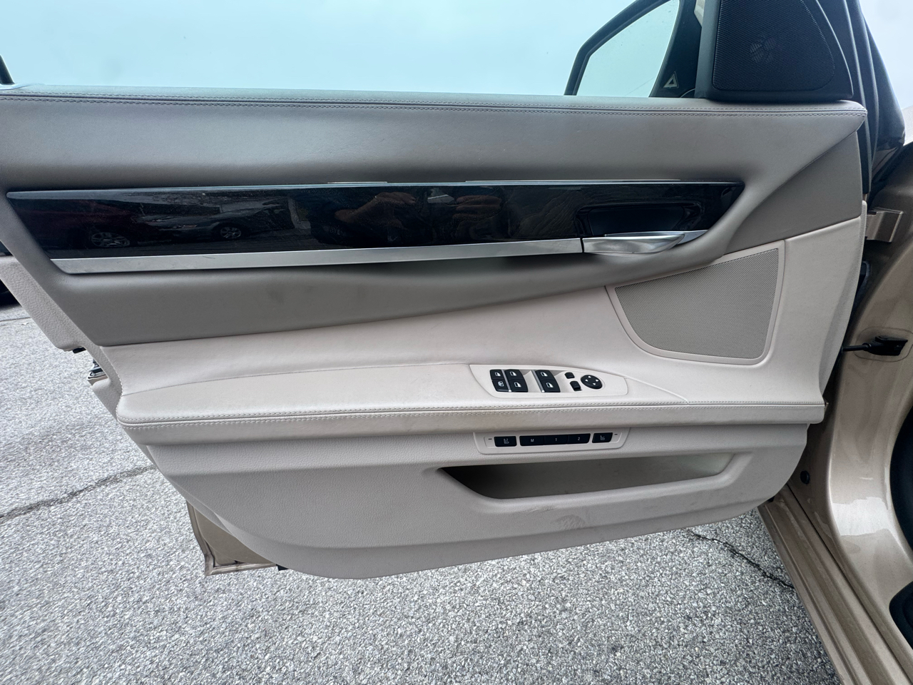 BMW 7-Series 750Li 2013