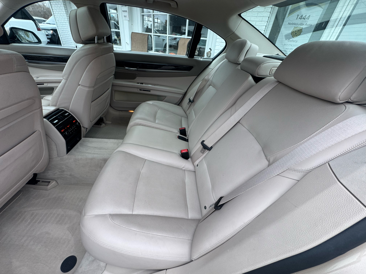 BMW 7-Series 750Li 2013