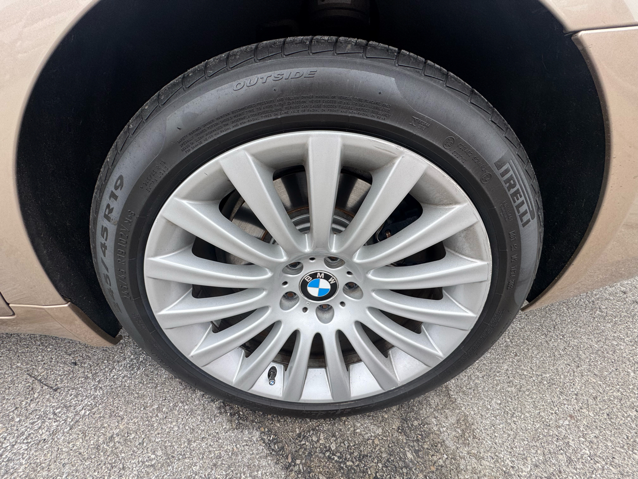 BMW 7-Series 750Li 2013