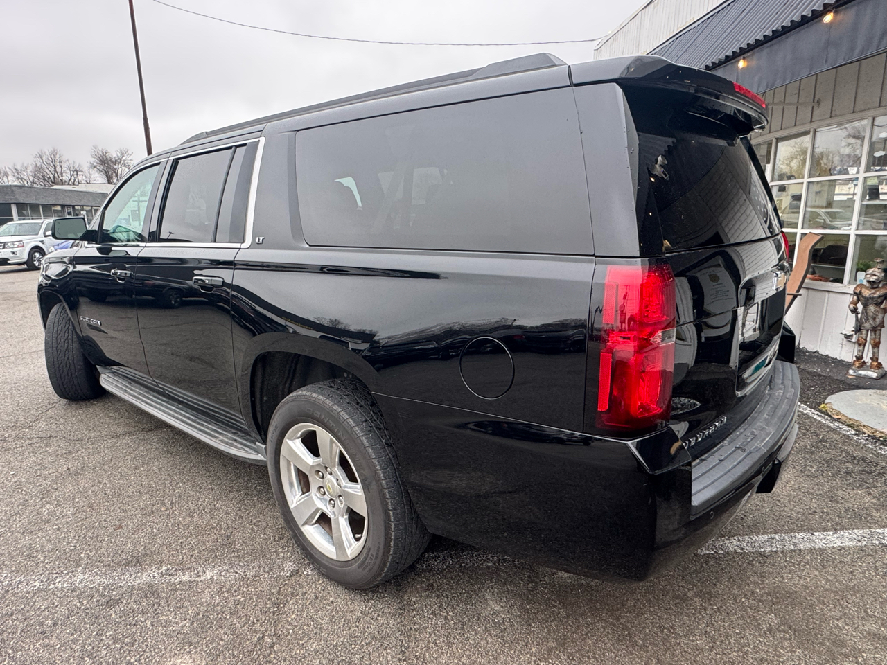 Chevrolet Suburban LT 1500 4WD 2015