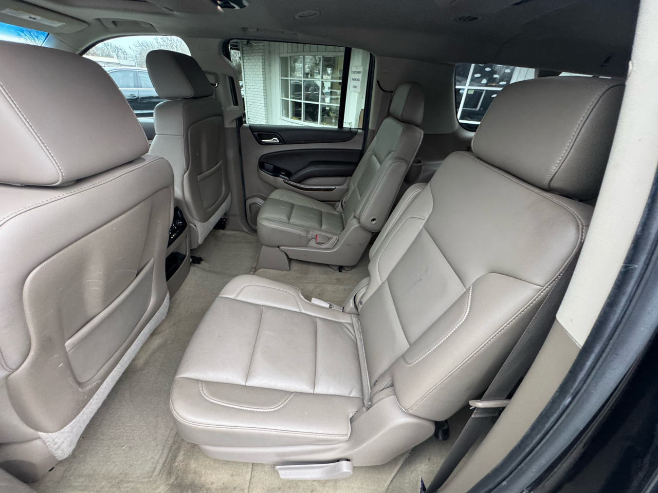 Chevrolet Suburban LT 1500 4WD 2015