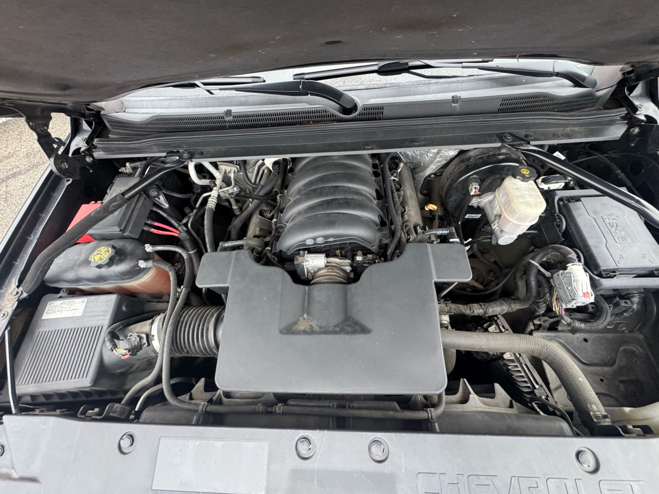 Chevrolet Suburban LT 1500 4WD 2015