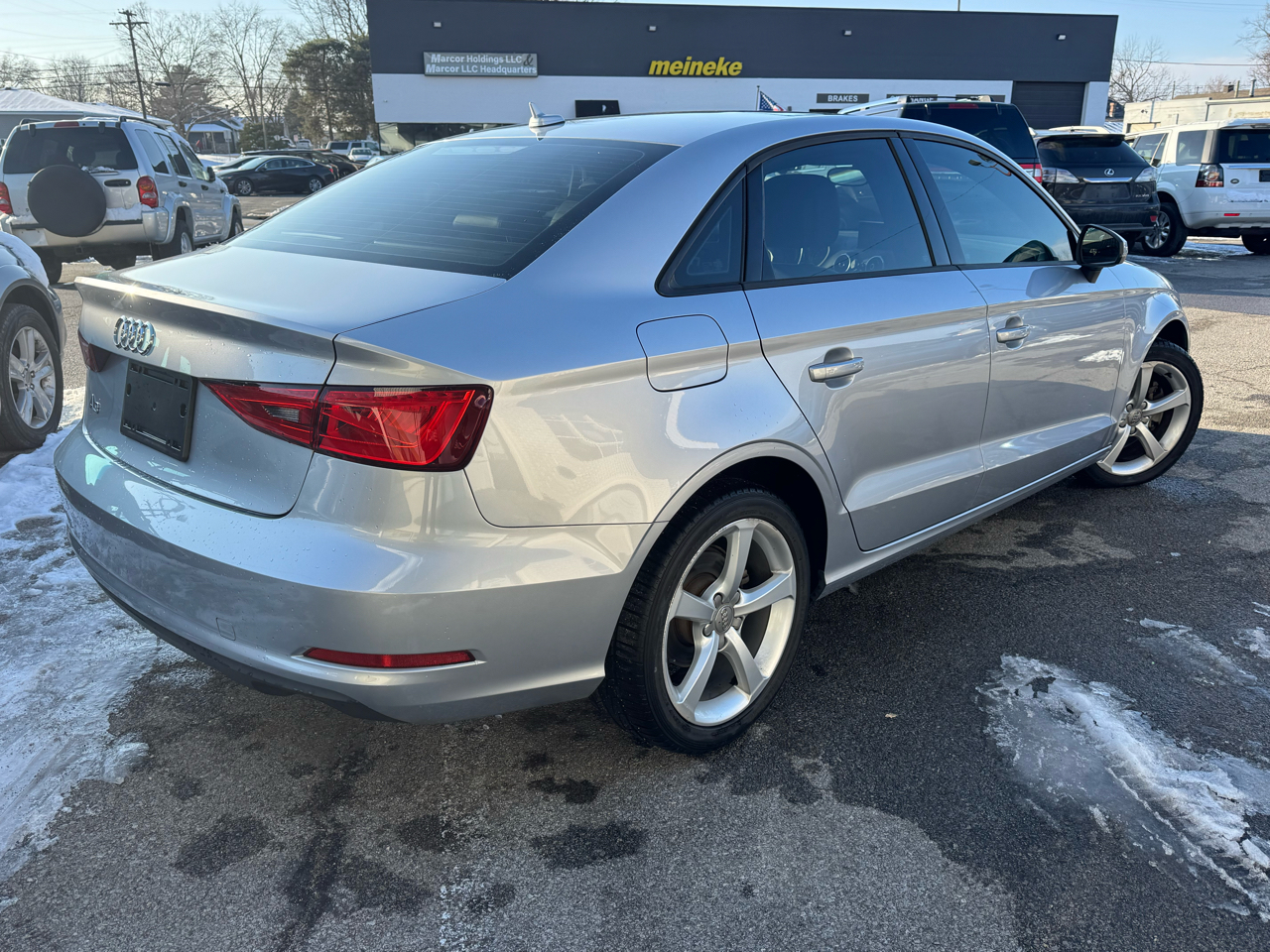 Audi A3 1.8T Premium FWD S tronic 2015