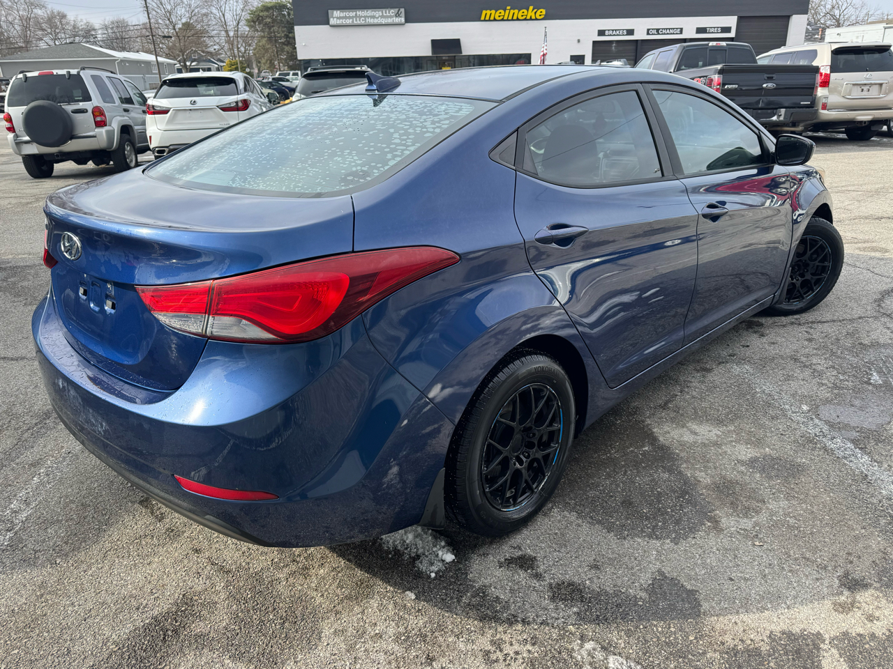 Hyundai Elantra SE 6AT 2016