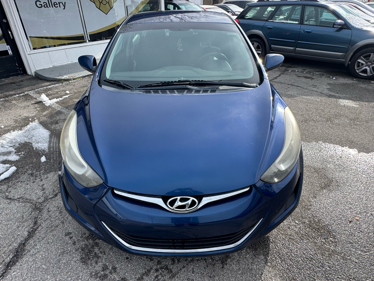 Hyundai Elantra SE 6AT 2016