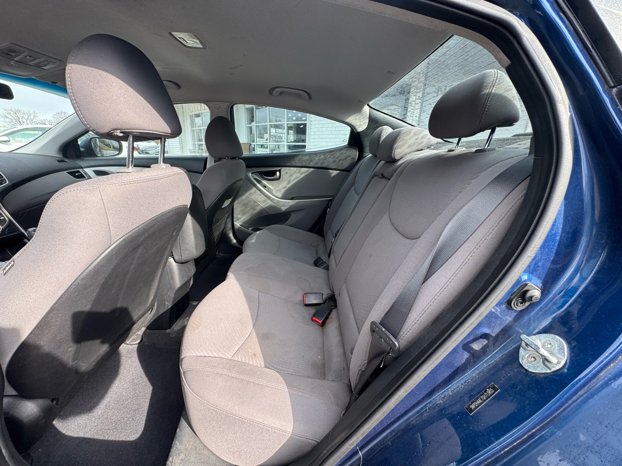 Hyundai Elantra SE 6AT 2016