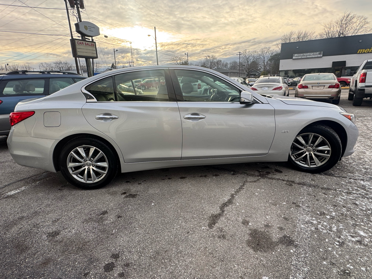 Infiniti Q50 2.0t 2016